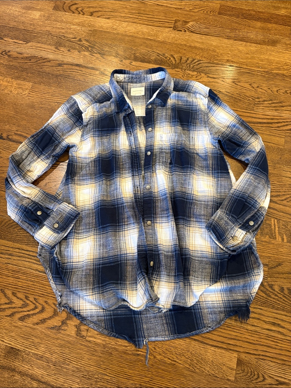 American Eagle Blue Plaid Flannel Shirt - Casual Button-Up, L